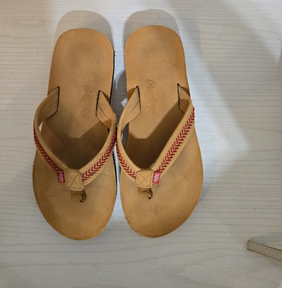 Rawling Baseball Roxy Tan and Red Women's Sandals - Picture 1 of 4